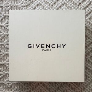 Givenchy XXL Gift Box